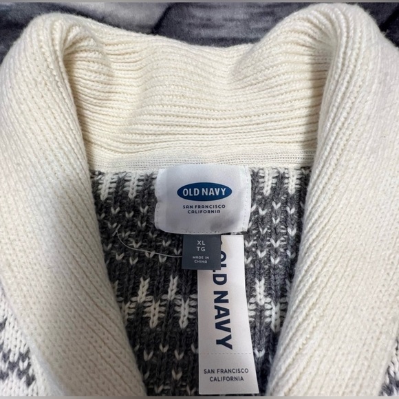 Old Navy women Cream and Gray Cardigan Sweater Size XL - Picture 4 of 9